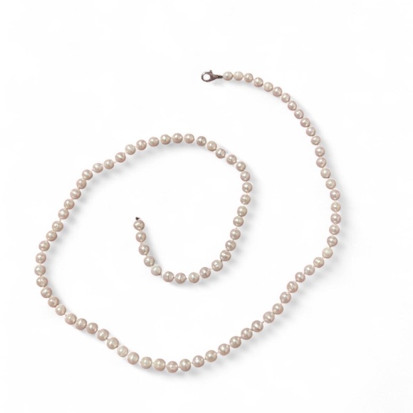 Vintage Jewelry - Vintage Cream Pearl Necklace